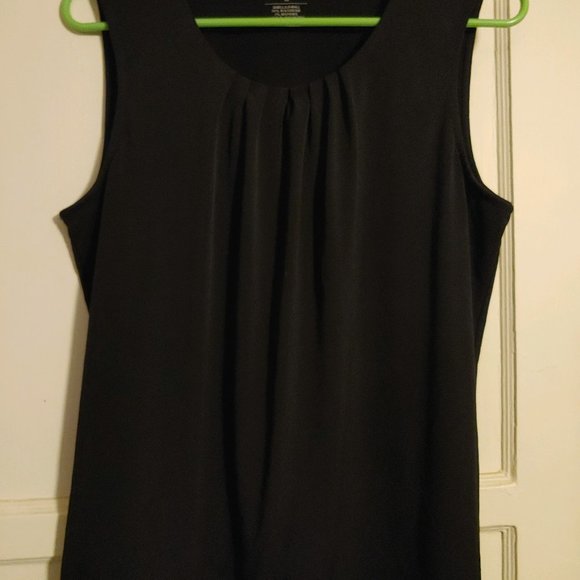 Christopher & Banks Dressy Tank Top- Size M - Picture 2 of 2
